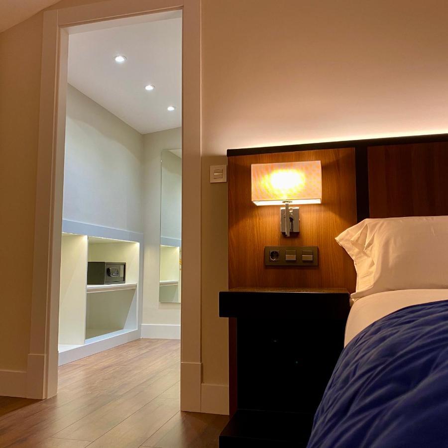 Aparthotel Harpazul Catoira Esterno foto