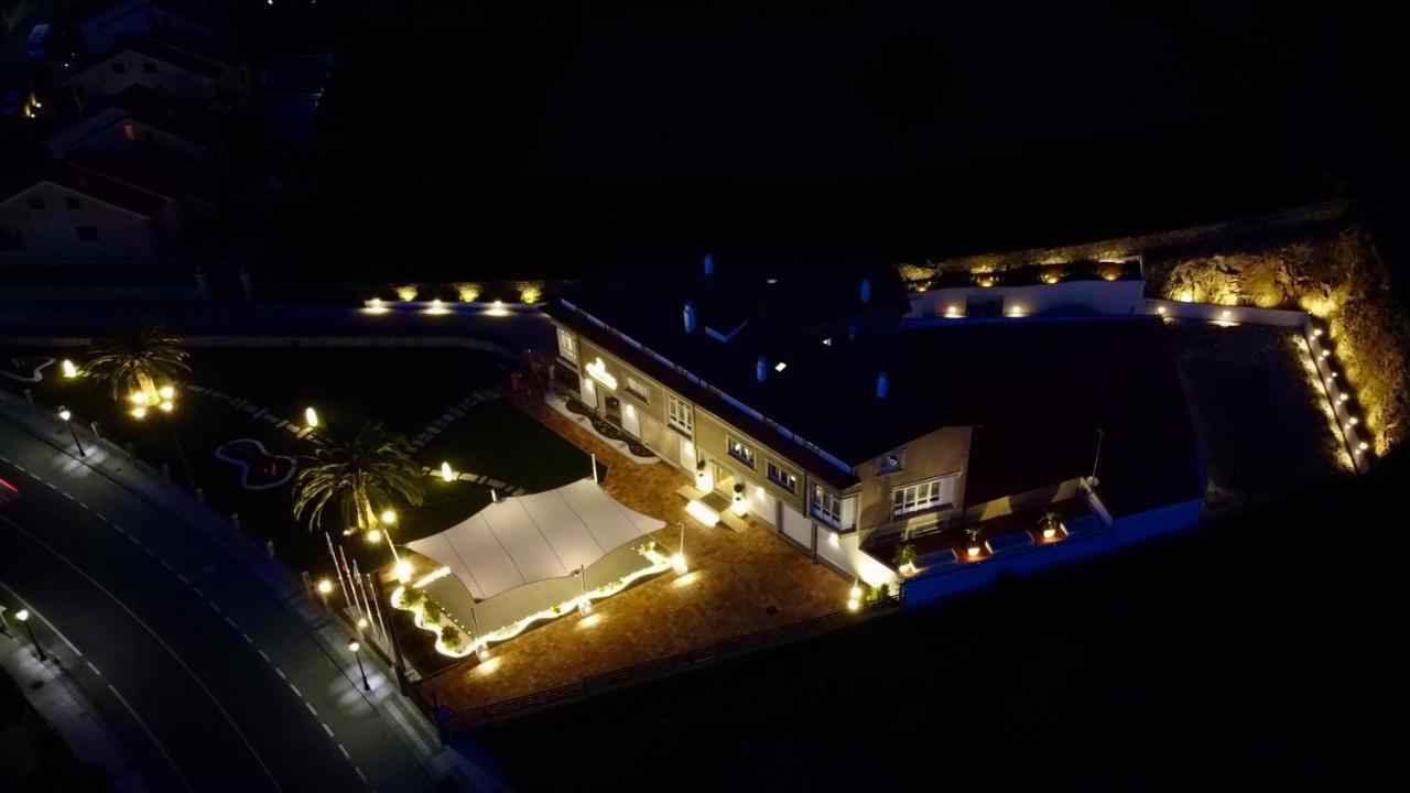 Aparthotel Harpazul Catoira Esterno foto